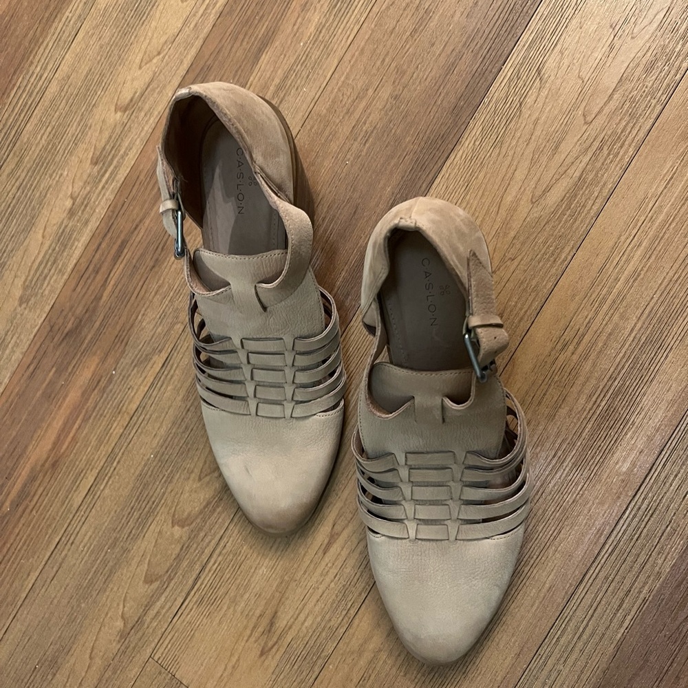 Nordstrom Rack Closed Toed Tan Wedged Heels Sandals 9